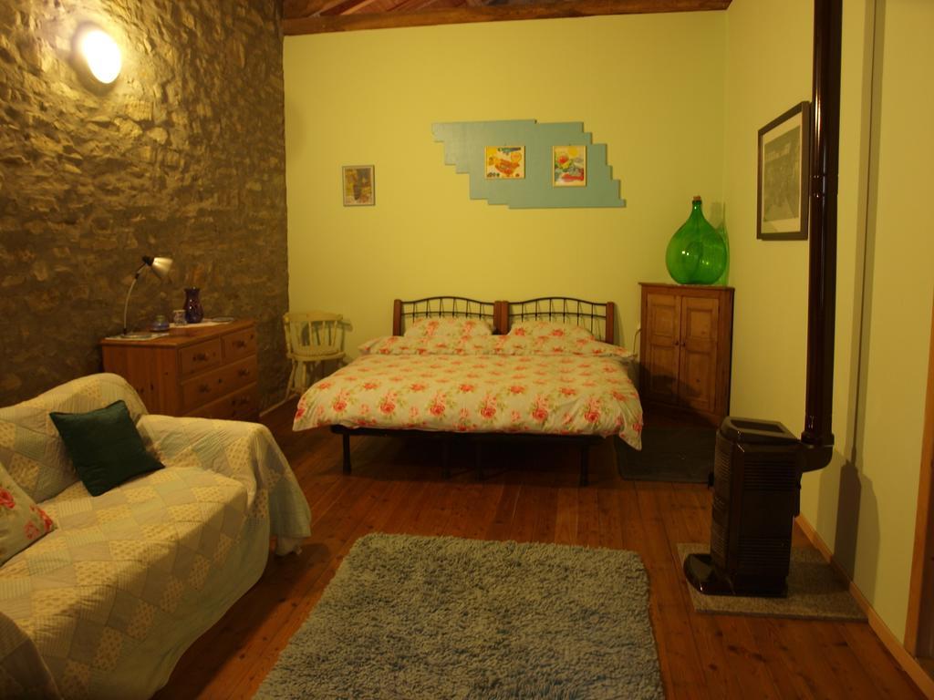La Collina degli Scoiattoli Villa Cravanzana Esterno foto
