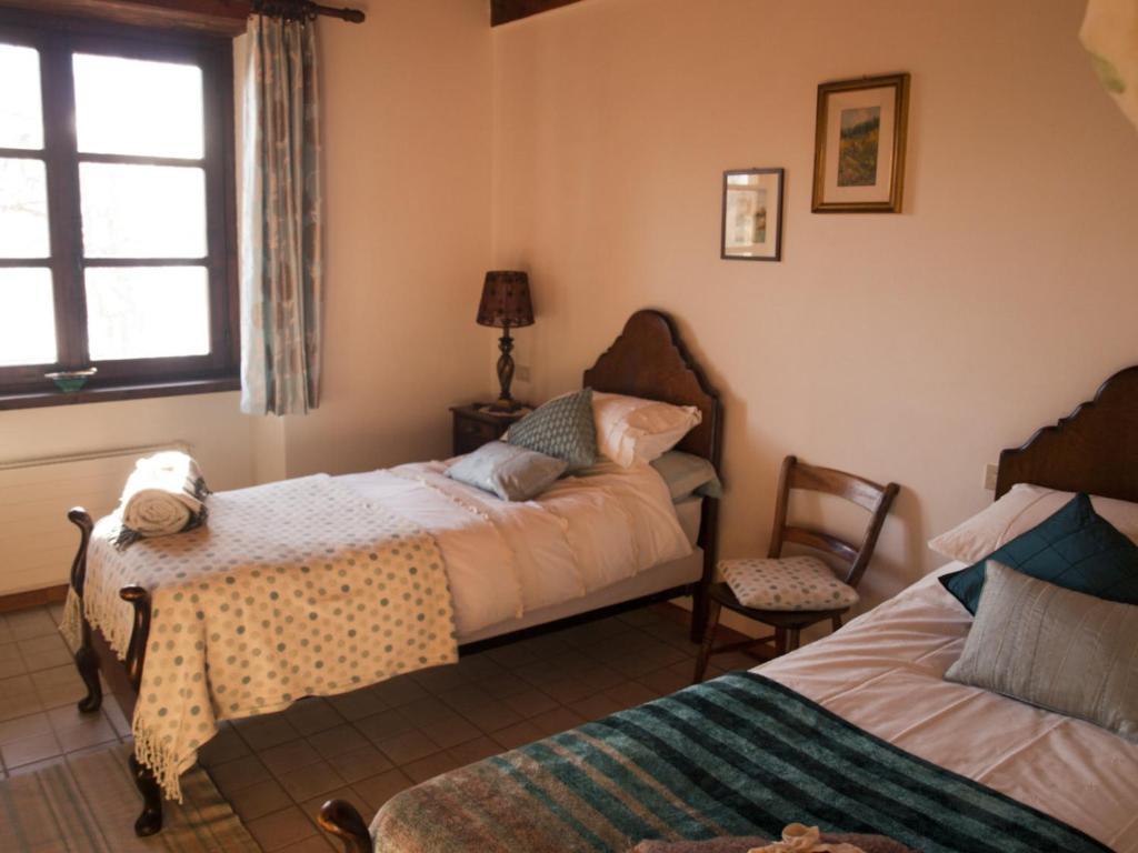 La Collina degli Scoiattoli Villa Cravanzana Camera foto